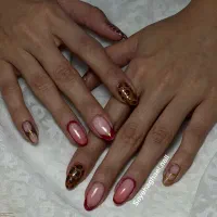 کاشت ناخن و طراحی حرفه ای با هدیه اولین مراجعه