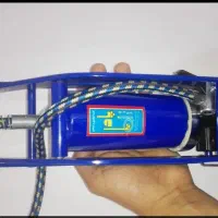 تلمبه باد مدل جدید،( پایی)|ابزارآلات|شهرکرد, |دیوار