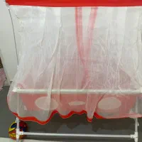 کنار تختی مادر