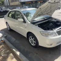 تویوتا کرولا اتوماتیک فول سانروف