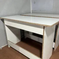 میز ناخن و تخت مژه و صندلی