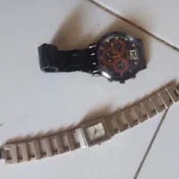 2 عدد ساعت تخفیف داره