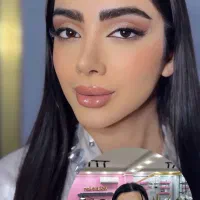 نیازمند به مدل رایگان میکاپ بدون آفیش