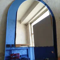 آیینه و کتابخانه