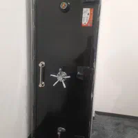 گاو صندوق مدل orpt(دلار. طلا) ۳۲|دفتر کار|رشت, دیلمان|دیوار