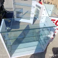 سه عدد ویترین موبایلی و آرایشی و عطر|فروشگاه و مغازه|اسلامشهر, شهرک سعیدیه|دیوار