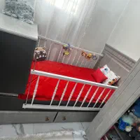 تخت نوزاد نوجوان