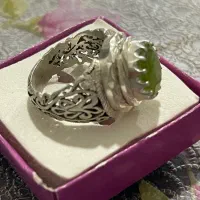 انگشتر.  زبرجد