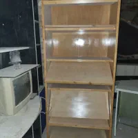 طبقه  چوبی و میز چوبی و اهنی|کتابخانه، شلف، قفسه‌های دیواری|کاشان, فاز ۲ ناجی آباد|دیوار