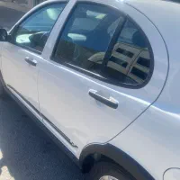 کوییکGXR سفید مشکی با رینگ