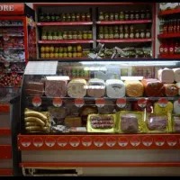 پیک موتوری برای فروشگاه مواد غذایی