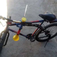 دوچرخه|دوچرخه، اسکیت، اسکوتر|شبستر, |دیوار