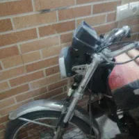 موتور سیلک. ساشا کویر 125