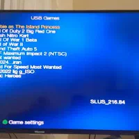 سلام وعرض ادب یک دستگاه همراه بایک دسته و فلش