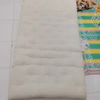 دوشک پنبه ای با رو دوشک تمیز