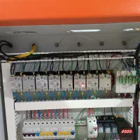 خدمات برق صنعتی و ساختمانی