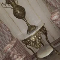 میز برنز و گلدان برنز