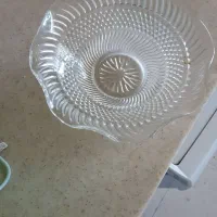 جاشمعی ودوتا برگ کریستال ویک عددشیرینی خوری قدیمی
