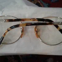 عینک کلکسیونی پلیس|کلکسیون اشیاء عتیقه|ماسوله, |دیوار