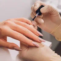 انواع خدمات ناخن