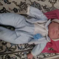 عروسک نوزاد