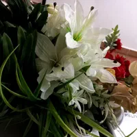 تعدادی گل های مصنوعی یکجا بفروش میرسد|گل مصنوعی|کردکوی, |دیوار
