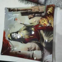 شش عدد پیش دستی و یک عدد  بشقاب بزرگ