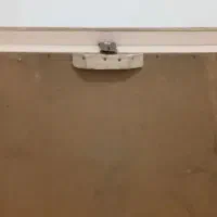 میز سالم در حد نو