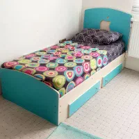 سرویس خواب کودک و نو جوان با محافظ قابل باز کردن|تخت و سرویس خواب|شیراز, قدوسی غربی|دیوار