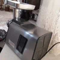 چرخ گوشت مگا|خردکن، آسیاب، غذاساز|نیشابور, بزرگمهر|دیوار