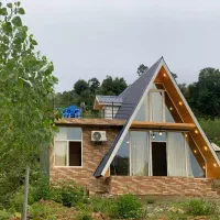 کلبه سویسی سه خواب جنگلی واقعی در دل طبیعت