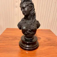 مجسمه برنزی خارجی