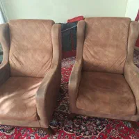 فروش یک دست مبل و میز های همراه