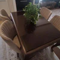 میز غذاخوری ۴ نفره