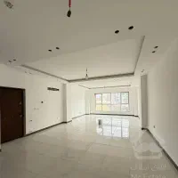 واحد ۱۱۰متری نوساز/بهر خیابان اصلی شهرک