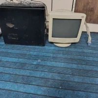 کامپیوتر و کیسش و یک دوچرخه ویوا