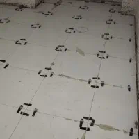 کارگر کاشیکار ماهر یا نیمه ماهر