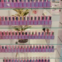 فروشگاه لوازم تخصصی کاشت ناخن ویون