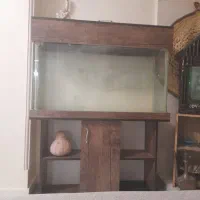 آکواریوم  با قاب چوبی