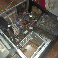 تعدادی کیس و مانیتور|قطعات و لوازم جانبی رایانه|شهریار, فرارت|دیوار