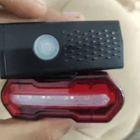 یک عدد چراغ راهنما دوچرخه یک عدد چراغ جلوی دوچرخه|دوچرخه، اسکیت، اسکوتر|مشهد, چهارچشمه|دیوار