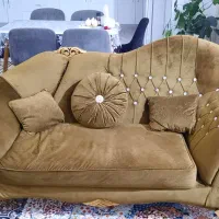 مبل کلاسیک ۷نفره با دو میزبان|مبلمان خانگی و میز عسلی|شاهین‌شهر, خانه کارگر|دیوار