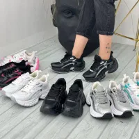 عمده فروشی کتونی برای کسب و کار