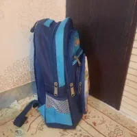کیف مدرسه|کیف، کفش، کمربند|اهواز, سیصد دستگاه|دیوار