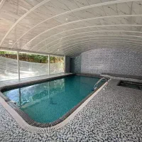 اجاره-ویلا-استخر-سرپوشیده-باغبادران