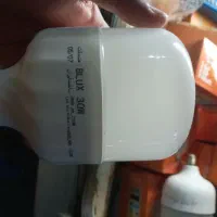 لامپ 50وات و 30وات با یکسال گارانتی باکیفیت پرنور|لامپ و چراغ|ماسال, |دیوار