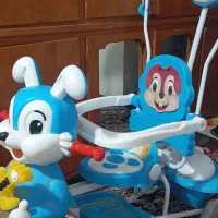 سه چرخه|دوچرخه، اسکیت، اسکوتر|کلاله, |دیوار