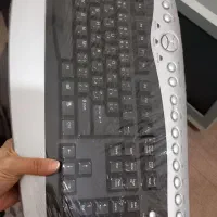 کامپیوتر با تمام وسایل جانبیش کاملا سالم|رایانه رومیزی|لاهیجان, انقلاب|دیوار