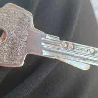 یه دسته کلید پارک مشاهیر پیدا شده