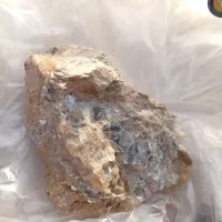 دو نمونه سنگ مشکوک به سینابارا و راف و کلسدونی ابی|جواهرات|تهران, طرشت|دیوار